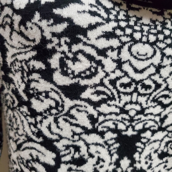 Wool dress - Picture 2 of 5